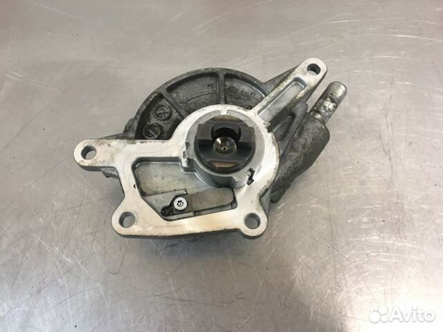 Насос вакуумный Mercedes C-Class W204 OM642 3.0