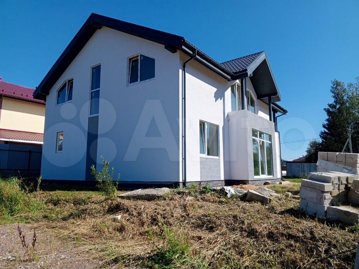 Дом 255,2 м² на участке 7,5 сот.