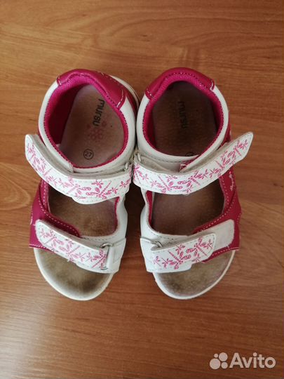 Босоножки для девочки 27 размер. Бронь