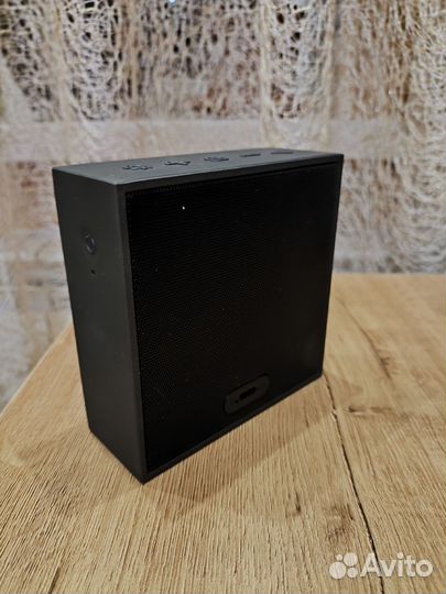 Беспроводная колонка с экраном Divoom timebox