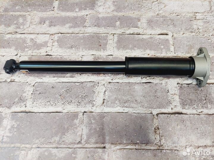 Задний амортизатор Mercedes C W205 без ADS