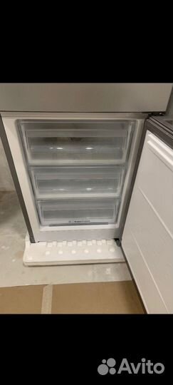 Холодильник Indesit ITS 4180 W