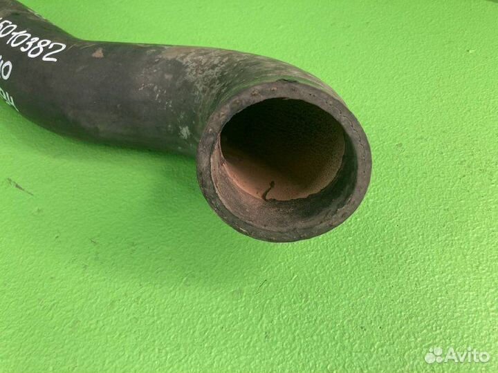Патрубок системы охлаждения mercedes-benz actros M