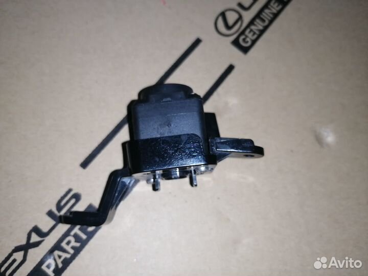 Камера левого зеркала Lexus Lx 3