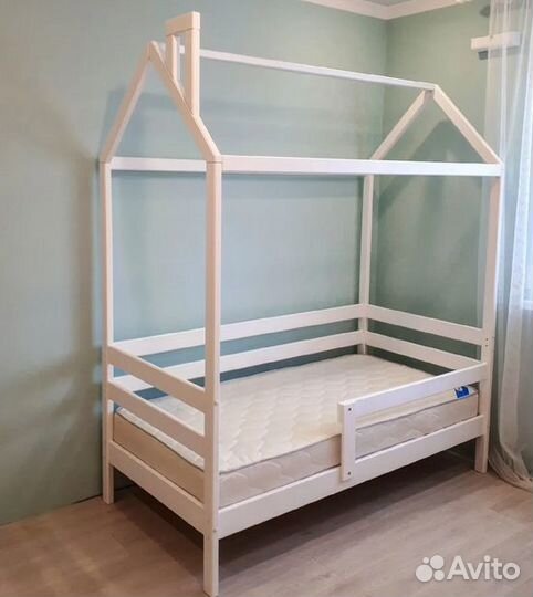 Кровать домик, десткая кроватка домик