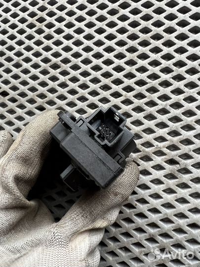 Форд фокус 3 привод заслонки печки av6n19e616aa