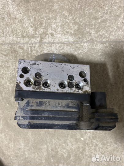 Блок abs nissan juke F15E 1,6 turbo, mcvt, 4WD
