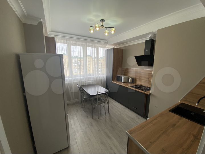 2-к. квартира, 64,3 м², 8/9 эт.