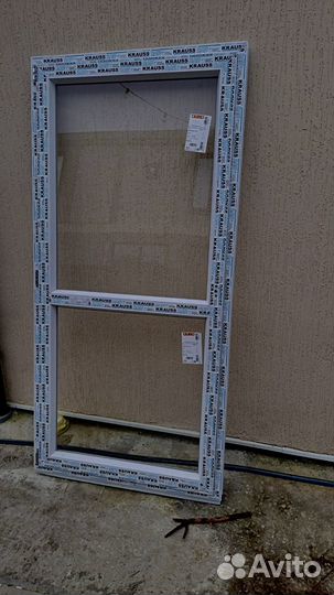 Дверь балконная заводская