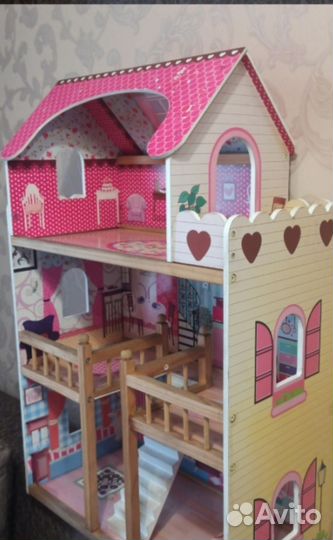 Большой кукольный домик деревянный