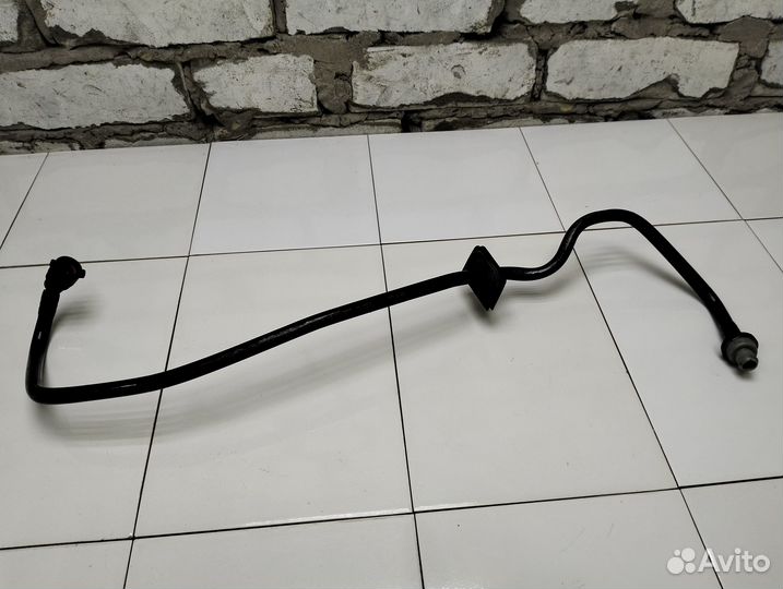 Трубка вакуумная Mercedes W221 S Class