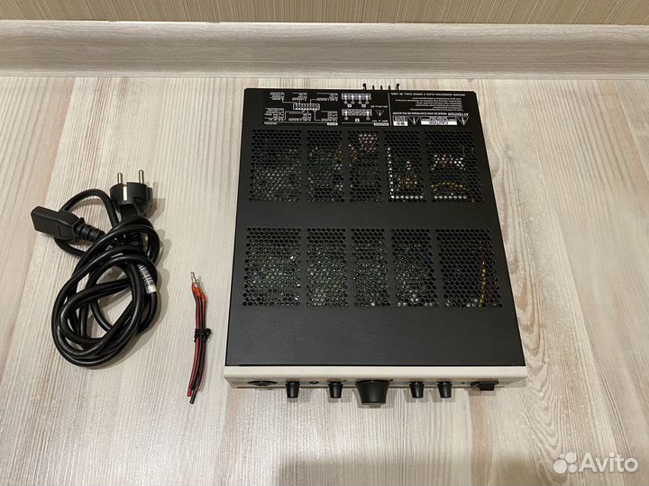 Yamaha MA2030A микширующий усилитель мощности