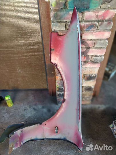 Крыло правое мазда 626 GE оригинал