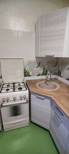 2-к. квартира, 43 м², 1/2 эт.