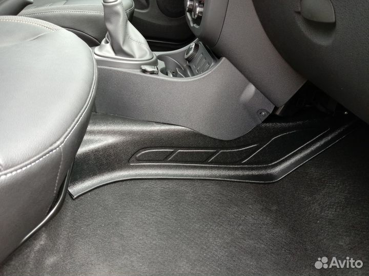 Накладки ковролин тоннельные Дастер Ларгус Террано