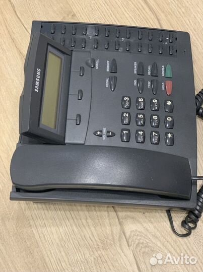 Цифровой системный телефон Samsung DCS-24B / LCD-2