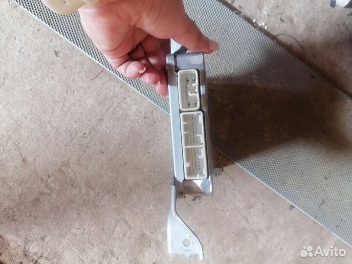 Блок робота эбу Toyota Corolla