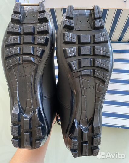 Беговые лыжи fischer, палки и ботинки новые