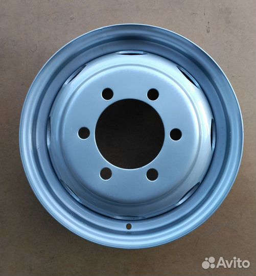 Диски штампы R16 на газ с разболтовкой 6*170 новые