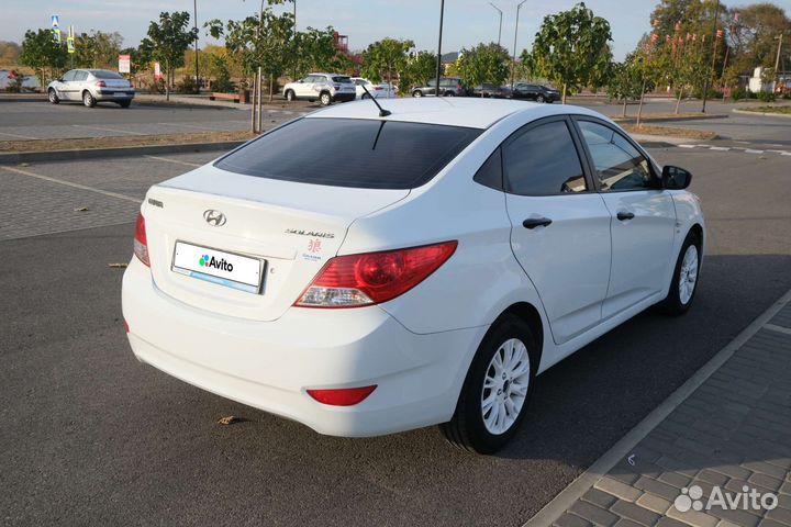Hyundai Solaris 1.6 AT, 2011, 246 426 км