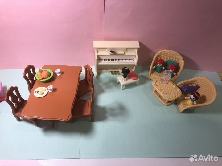Мебель игрушечная