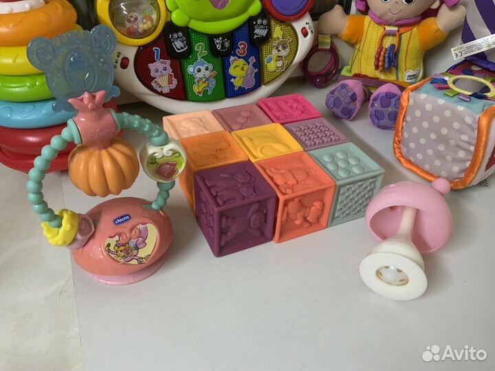 Развивающие игрушки и погремушки пакетом