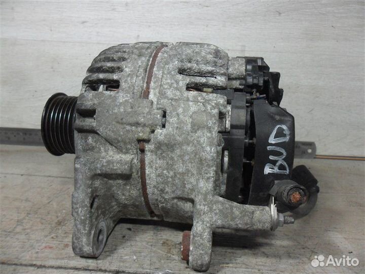 Генератор 037903025M Volkswagen Polo 4 9N1/9N3 BUD