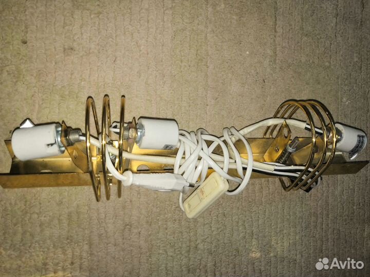 Светильники и бра настенная