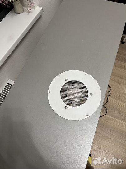 Маникюрный стол с вытяжкой бу