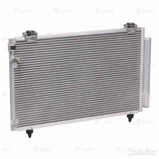 Радиатор кондиционера Тойота Авенсис