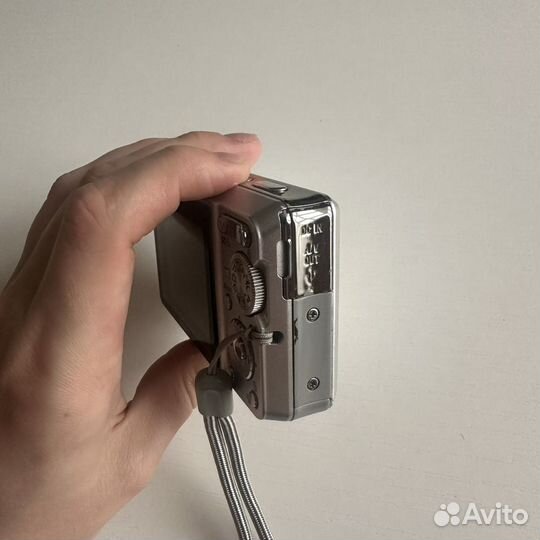 Компактный фотоаппарат Sony cyber shot dsc s780