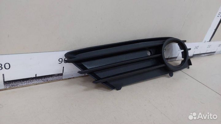 Рамка противотуманной фары левой Opel Astra H / Fa