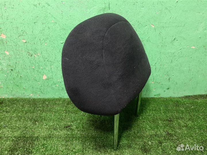 Подголовник Mitsubishi Grandis 2008