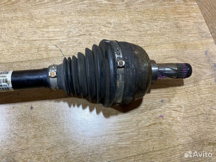 Приводной вал левый Ford S-MAX 2,5 бензин P42