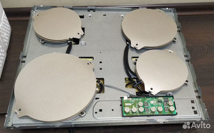 Индукционная варочная поверхность (на запчасти)