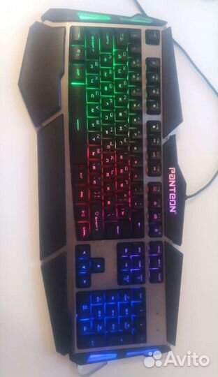 Игровая клавиатура с подсветкой