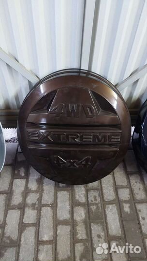 Накладка на запасное колесо нива шевроле