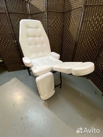 Массажный стол