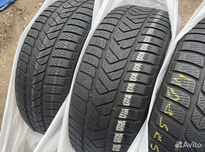 Pirelli Scorpion Winter 255/45 R20