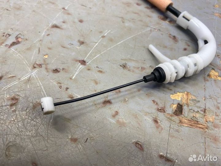 Трос замка капота передний левый Bmw 5 G30 2.0