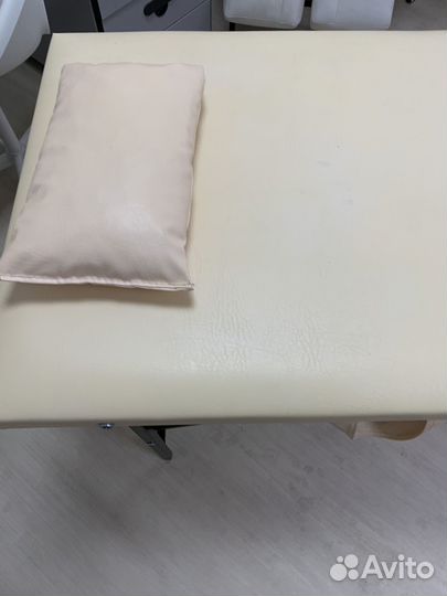 Кушетка для наращивания ресниц