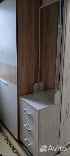 Тумба с зеркалом