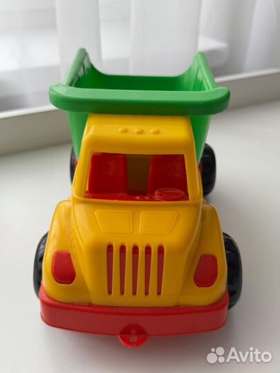 Игрушка грузовик