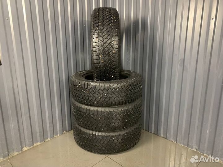 Gislaved Nord Frost 200 SUV 225/65 R17 106T