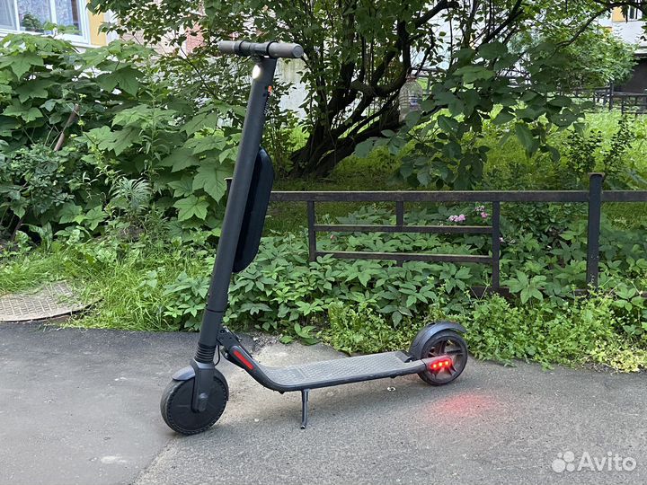 Электросамокат Ninebot KickScooter ES4