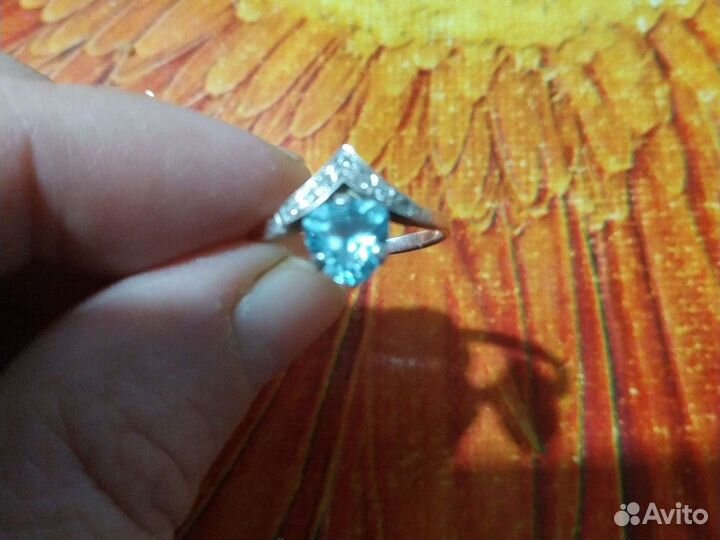 Серебряное кольцо 17,5 р