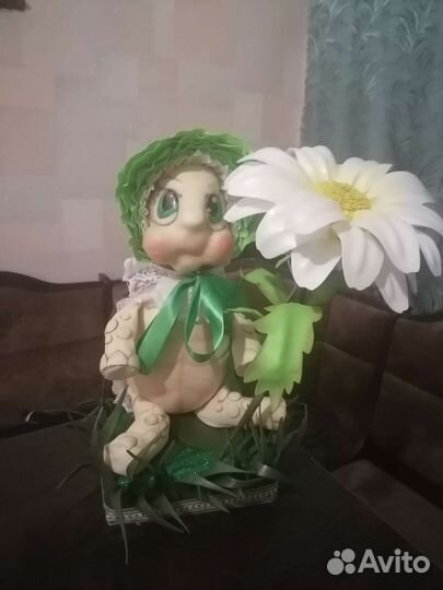 Черепашка с ромашкой