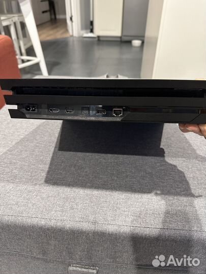 Sony PS4 Pro 1tb (последняя ревизия)