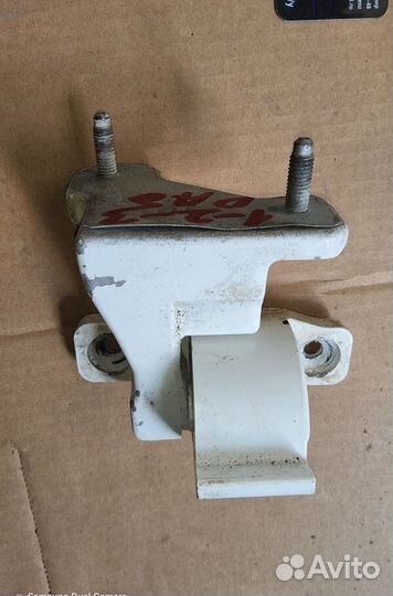 Петля нижняя двери Mercedes GLC 253 A2057203739