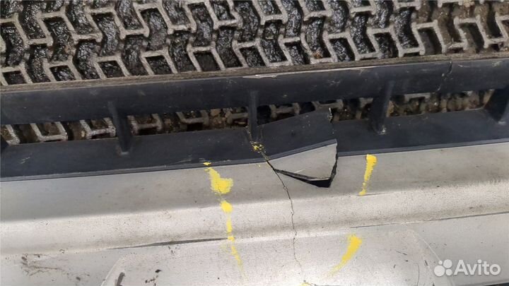 Решетка радиатора Toyota 4 Runner, 2004